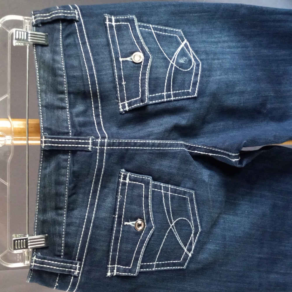 Inc Denim Cuffed Capri's - Picture 3 of 6